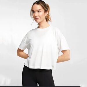 Vuori Energy Tee in White Size Small